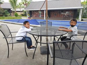 10 Hal Terbaik Yang Bisa Dilakukan Oarang Tua Kepada Anak